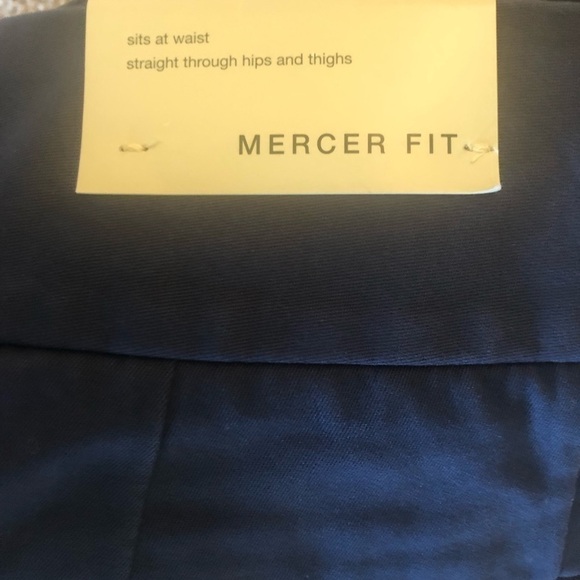 Eddie Bauer Mercer Fit Navy Casual Mid Rise Short Sz. 14R Walking Hiking Stretch - Picture 3 of 6